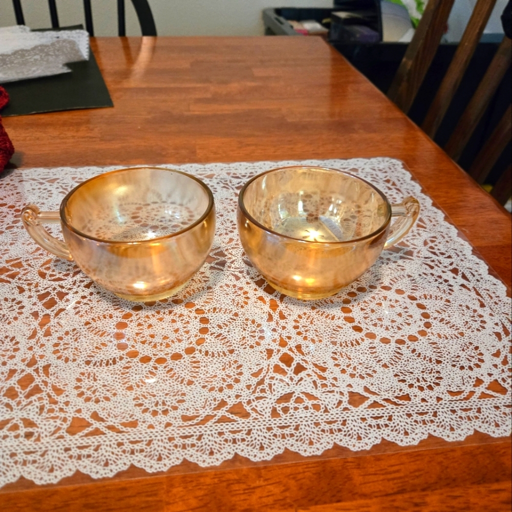 Vintage Marigold Carnvial Glass From Jeanette Glass. Set Of 2. No Saucers